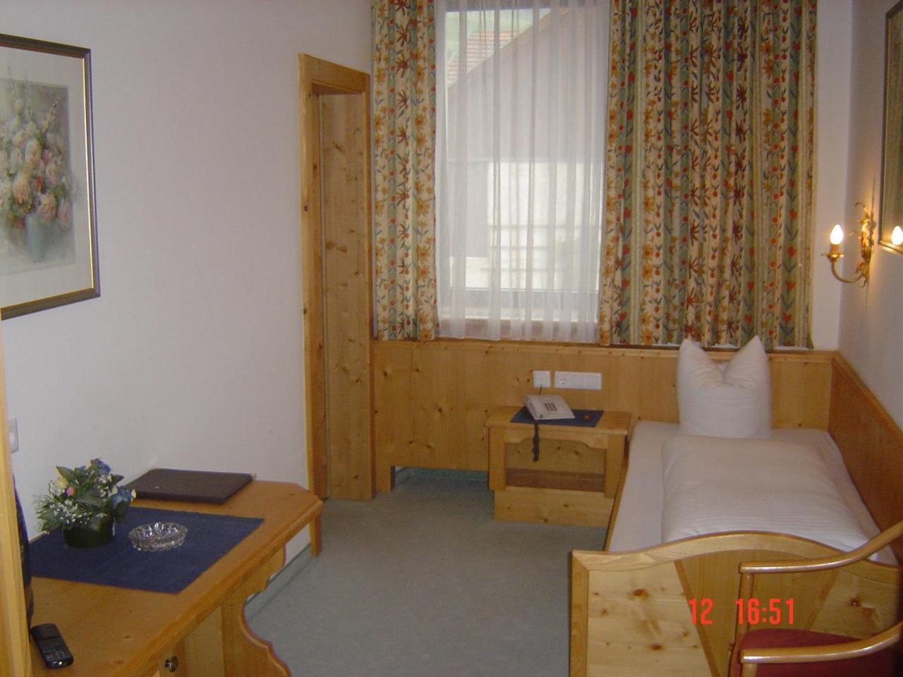 Hotel Post Steinach Steinach am Brenner Room photo